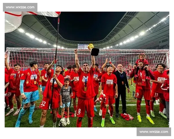 44 球冲冠！海港若夺冠将破中超最 “脆” 冠军纪录