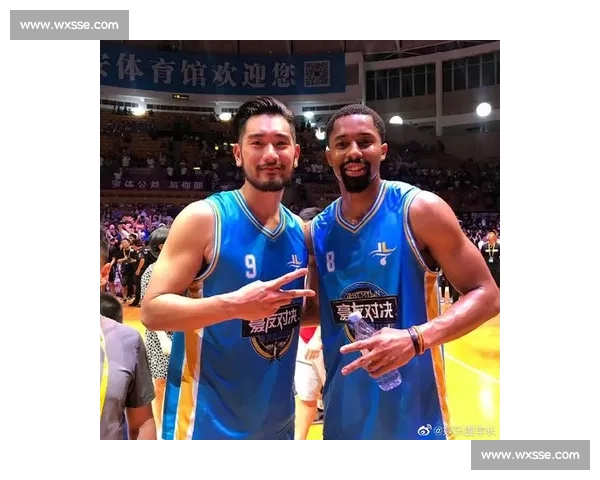 学长体育 VS 大迈体育：四强赛直播激战正酣