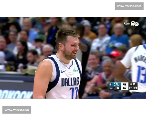 东契奇的假动作:能把防守人晃出 “后遗症” 东契奇的假动作:能把防守人晃出 “后遗症”