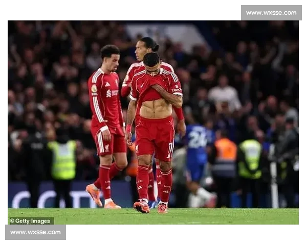 鲁尼锐评利物浦危机：范戴克与萨拉赫缺领袖力