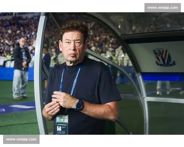 斯卢茨基直指申花失常根源：压力压垮争冠之心