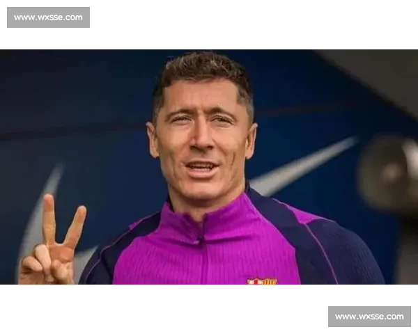 跟队：莱万重返合练 剑指埃尔切之战